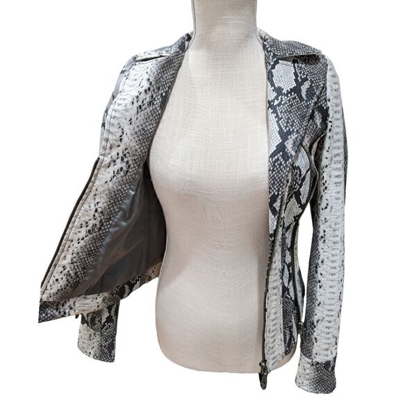 NWOT Affliction Women's Faux Snake Print Full Zip Moto Jacket Size XS - Picture 6 of 12